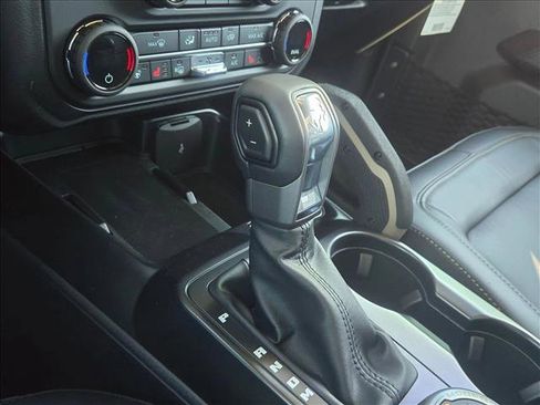 New 2025 Ford Bronco Badlands image 14