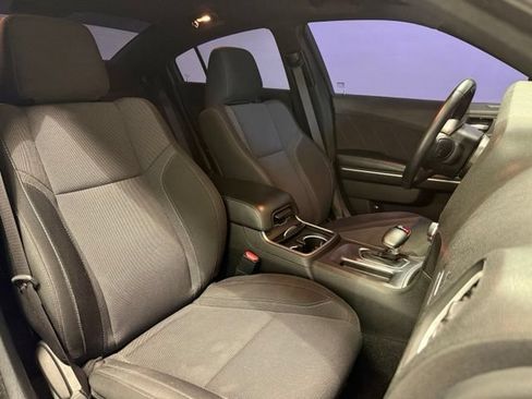 Used 2019 Dodge Charger SXT RWD image 27