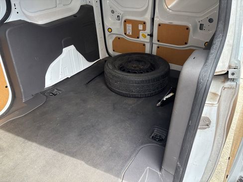 Used 2019 Ford Transit Connect XL image 10