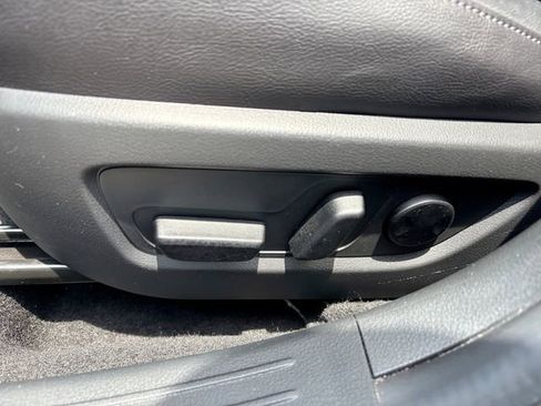Used 2025 MAZDA CX-50 AWD 2.5 Hybrid w/ Premium Pkg image 12