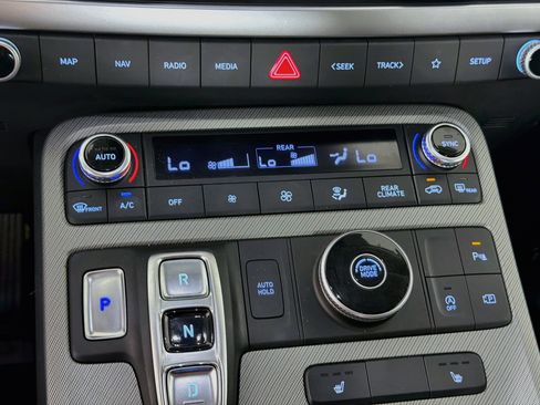 Used 2025 Hyundai Palisade SEL FWD image 23