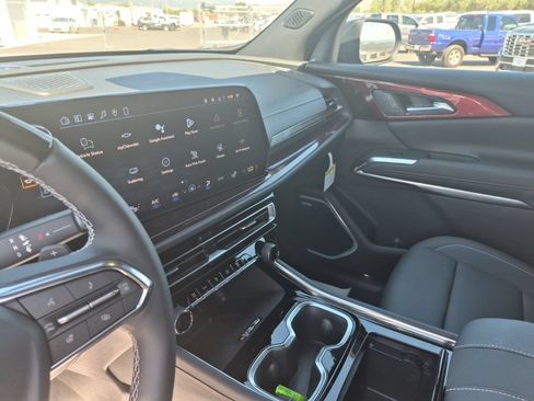 New 2026 Chevrolet Traverse Z71 w/ Enhanced Driving Package AWD/4WD image 21