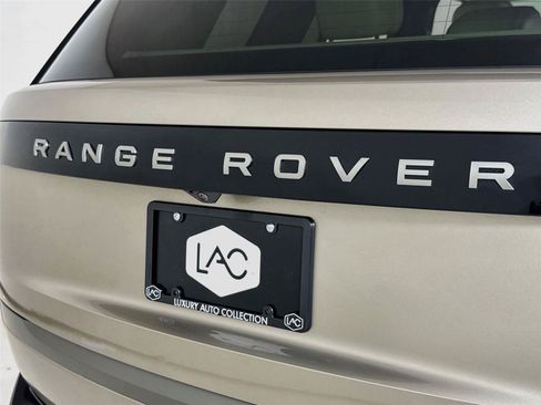 Used 2025 Land Rover Range Rover SE AWD/4WD image 36