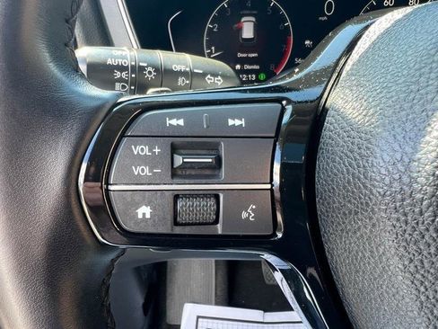 Used 2024 Honda Pilot Touring image 27