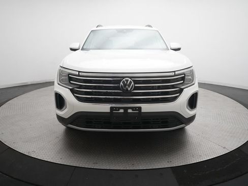 Used 2025 Volkswagen Atlas SE AWD/4WD image 11