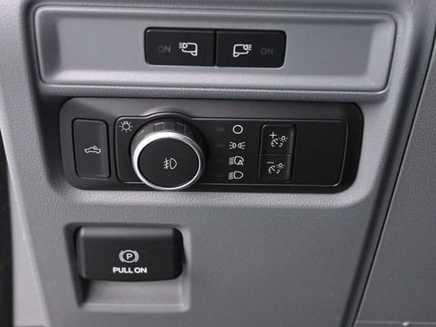 Used 2022 Ford F150 XLT w/ Trailer Tow Package image 28