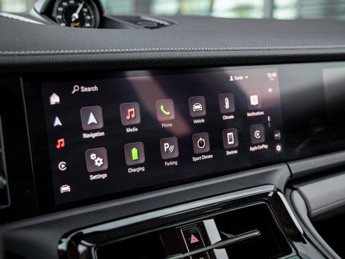 Certified 2025 Porsche Panamera 4 image 29