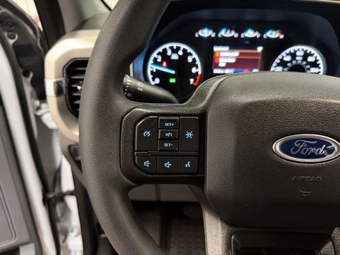 Used 2021 Ford F150 XLT AWD/4WD image 24