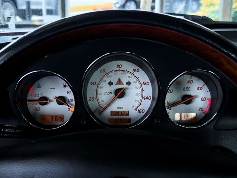 Used 2002 Mercedes-Benz SLK 320 image 35
