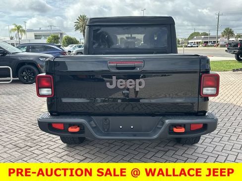 Used 2023 Jeep Gladiator Mojave AWD/4WD image 8