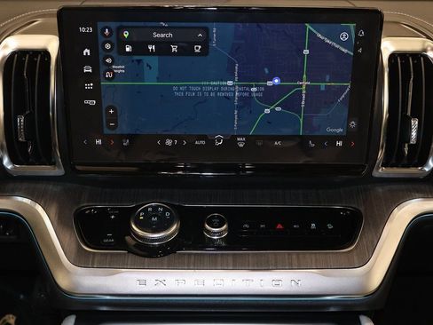New 2026 Ford Expedition Platinum w/ Platinum Ultimate Package AWD/4WD image 27