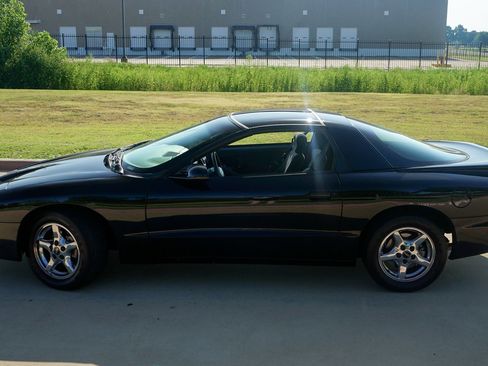 Used 1996 Pontiac Firebird Formula image 6