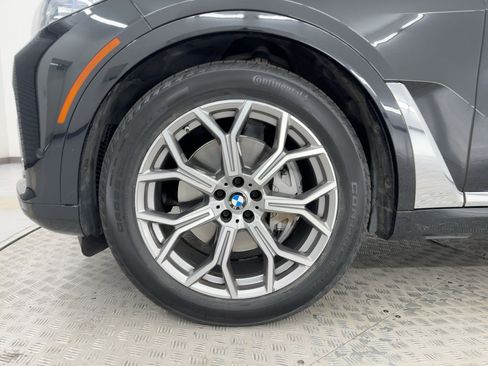 Used 2021 BMW X7 xDrive40i w/ Premium Package image 11