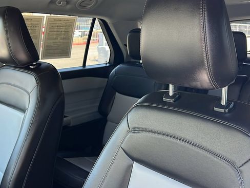 Certified 2023 Ford Explorer XLT w/ Equipment Group 202A RWD image 15