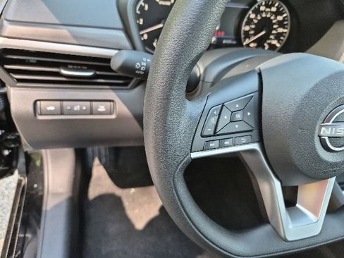 New 2026 Nissan Altima 2.5 SV FWD image 18