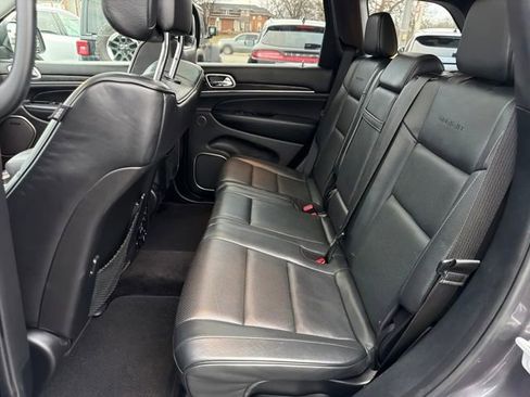 Used 2017 Jeep Grand Cherokee Summit w/ Platinum Series Group image 29
