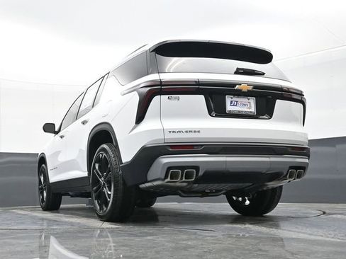 New 2026 Chevrolet Traverse LT w/ LPO, Floor Liner Package image 46