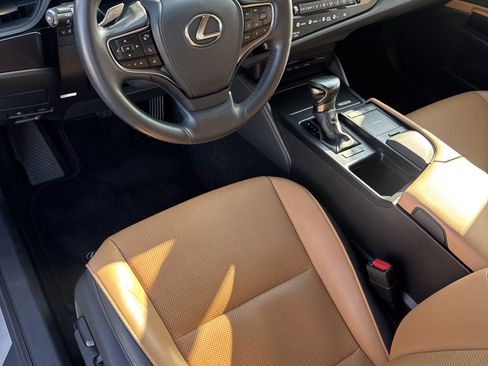 Used 2022 Lexus ES 300h image 29