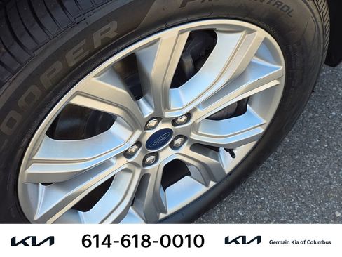 Used 2022 Ford Edge Titanium AWD/4WD image 12