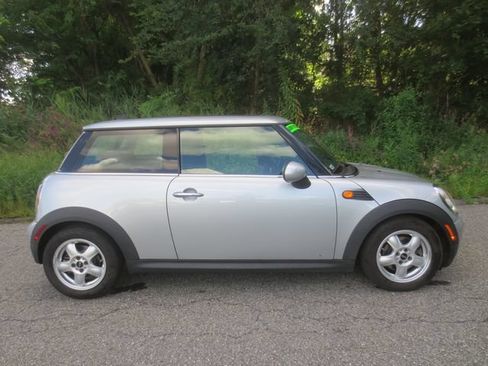 Used 2009 MINI Cooper Hardtop FWD image 9