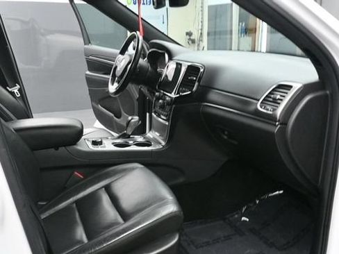 Used 2020 Jeep Grand Cherokee Limited AWD/4WD image 18