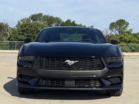 Used 2026 Ford Mustang Premium RWD image 7