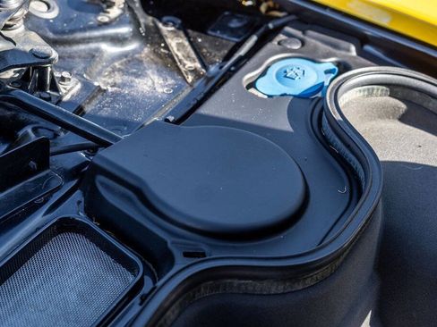 Used 2006 Ford GT image 53