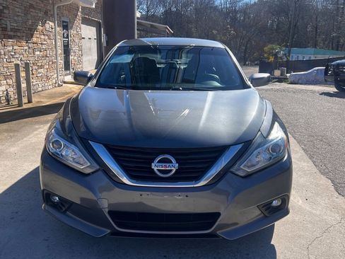 Used 2016 Nissan Altima 2.5 SR image 9