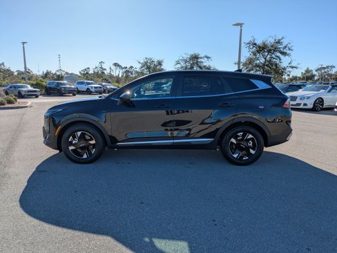 Certified 2026 Kia Sportage LX image 8