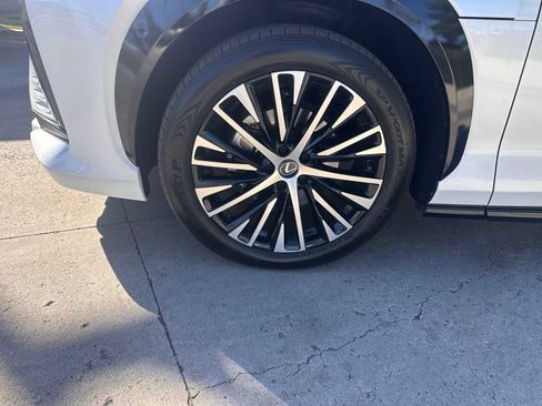 Used 2023 Lexus RZ 450e Premium image 9