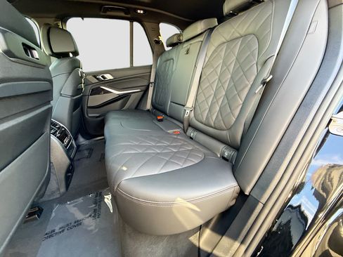New 2026 BMW X5 xDrive40i w/ Executive Package AWD/4WD image 21