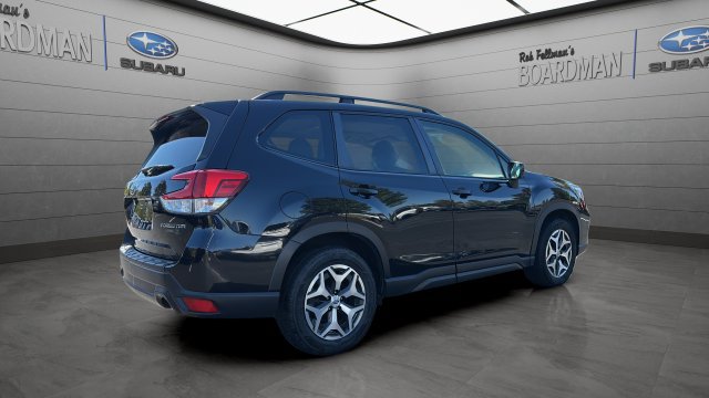 Used 2019 Subaru Forester Premium w/ All-Weather Package AWD/4WD image 4