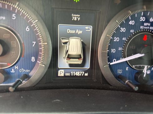 Used 2018 Toyota Sienna LE image 34