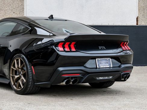 Used 2024 Ford Mustang GT Premium w/ GT Performance Package RWD image 15