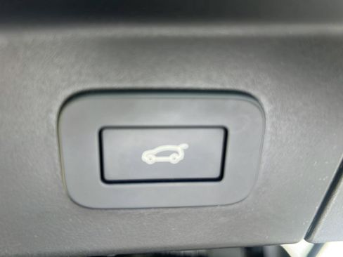 Used 2024 Land Rover Range Rover Velar Dynamic SE AWD/4WD image 29