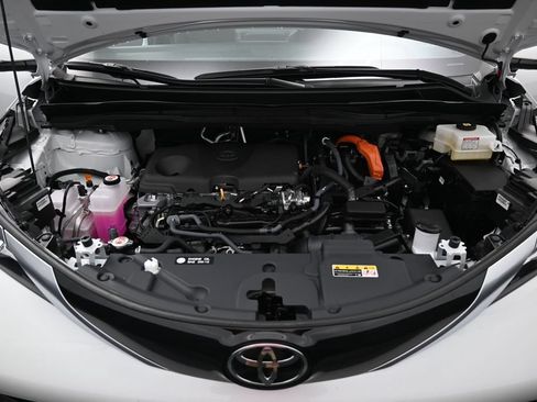 Certified 2026 Toyota Sienna Platinum AWD/4WD image 41
