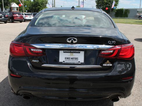 Used 2019 INFINITI Q70 Luxe w/ Proactive Package AWD/4WD image 4