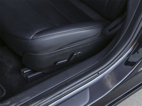 Used 2023 Tesla Model 3 Standard Range image 14