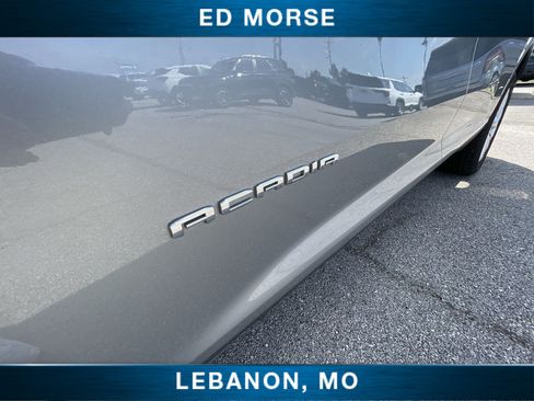 Certified 2026 GMC Acadia Elevation w/ Elevation Premium Package AWD/4WD image 30