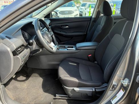 Used 2024 Nissan Sentra SV FWD image 20