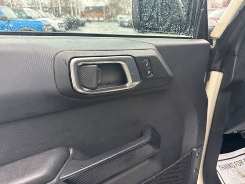 Used 2025 Ford Bronco Big Bend image 28