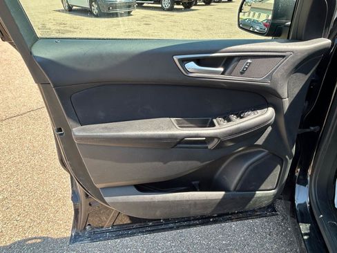 Used 2017 Ford Edge SE AWD/4WD image 14