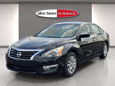 Used 2015 Nissan Altima 2.5 S w/ Power Driver Seat Package image 3