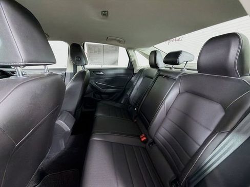 Used 2022 Volkswagen Jetta SE FWD image 27