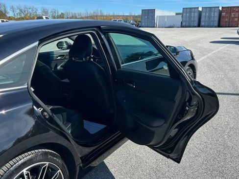 Used 2020 Toyota Avalon Touring image 37