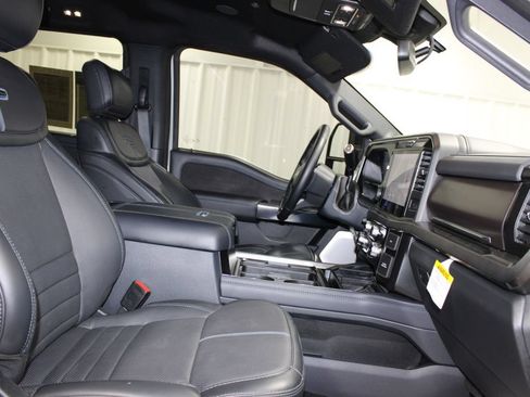 Used 2026 Ford F250 Platinum AWD/4WD image 36