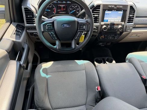 Used 2017 Ford F250 XLT w/ XLT Value Package AWD/4WD image 15