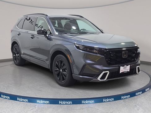 Used 2023 Honda CR-V Sport Touring image 4