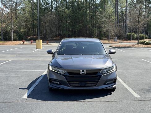 Used 2020 Honda Accord Sport image 2