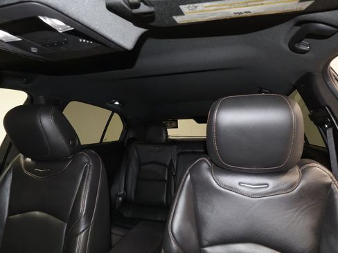 Used 2022 Cadillac XT4 Sport w/ Comfort Package AWD/4WD image 18